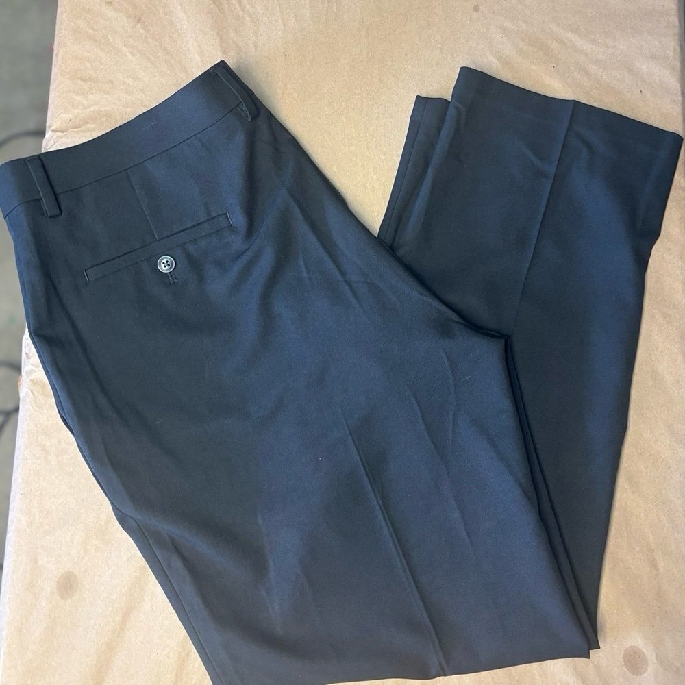 Haggar Men's Size‎ 38x30 Black Tailored Fit Travel Performance Suit Pants